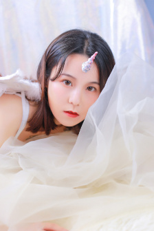漫漫帝王路浓浓美人情